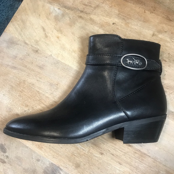 NEW Coach Chelsea boots in size 8. Never worn - Picture 2 of 9